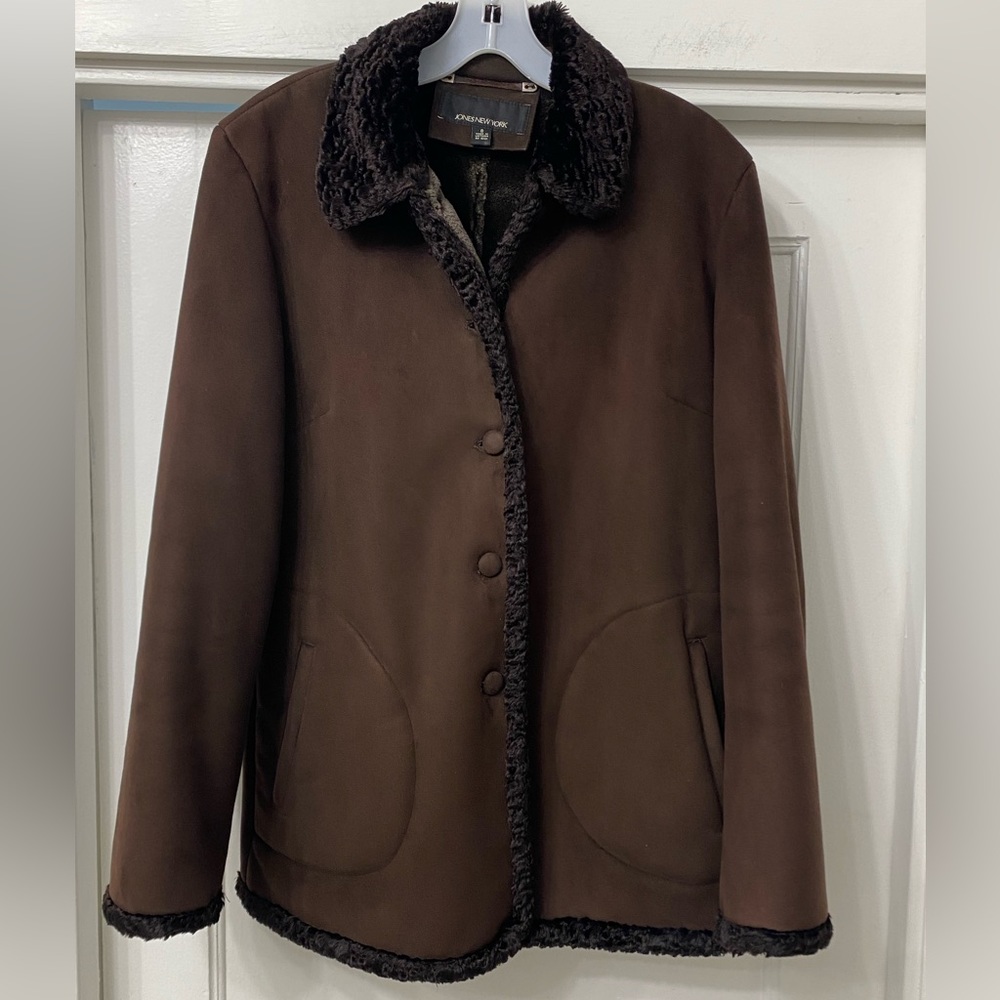 Jones New York Warm Faux Suede Coat, Small. Like new.. worn once.